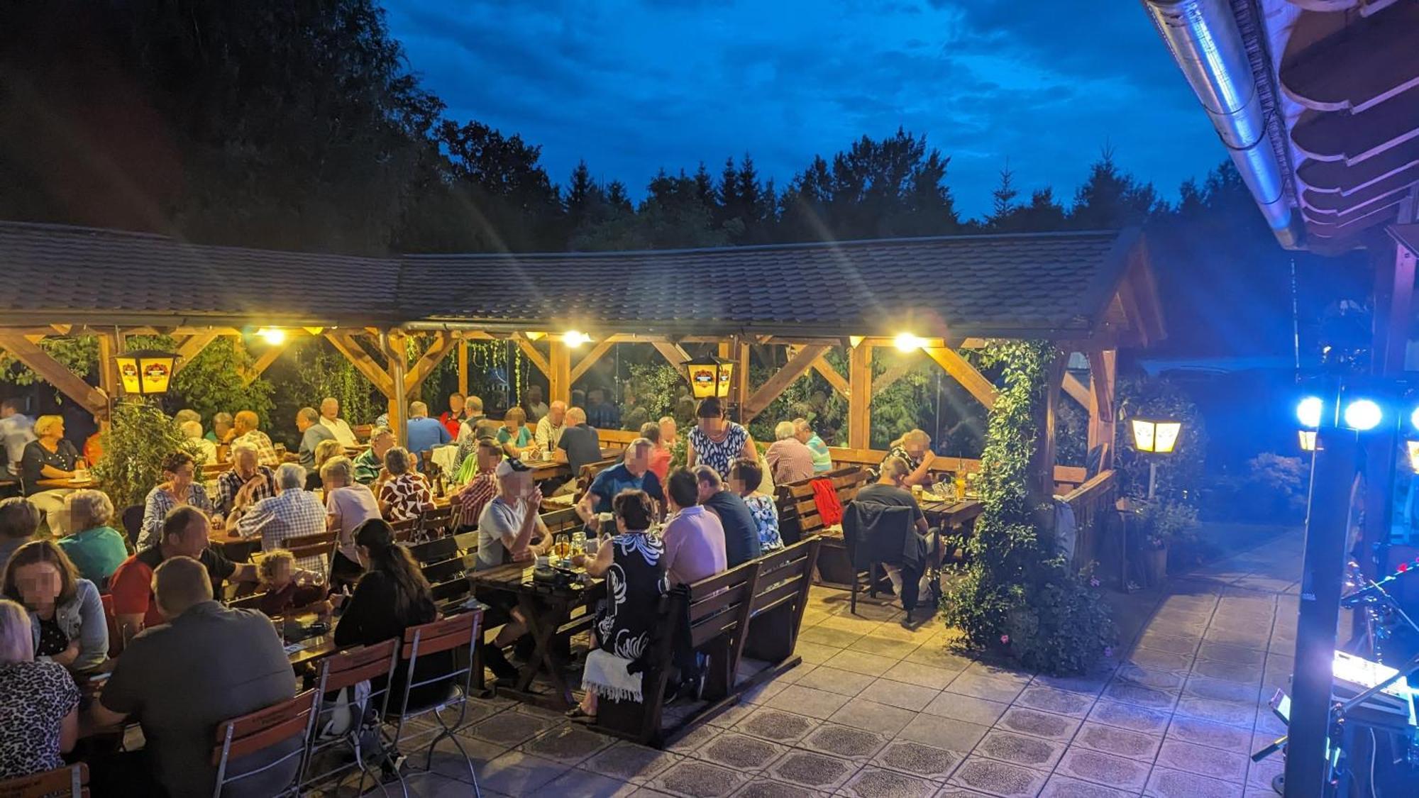 Cafe Zum Toni Hotel Thyrnau Exterior photo